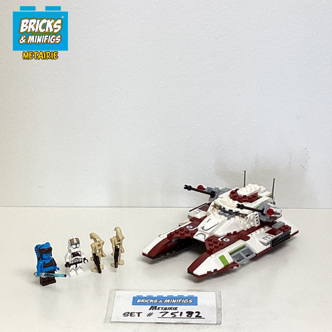 75182 Republic Fighter Tank (U) product image 1, provided for visual reference and product detail review
