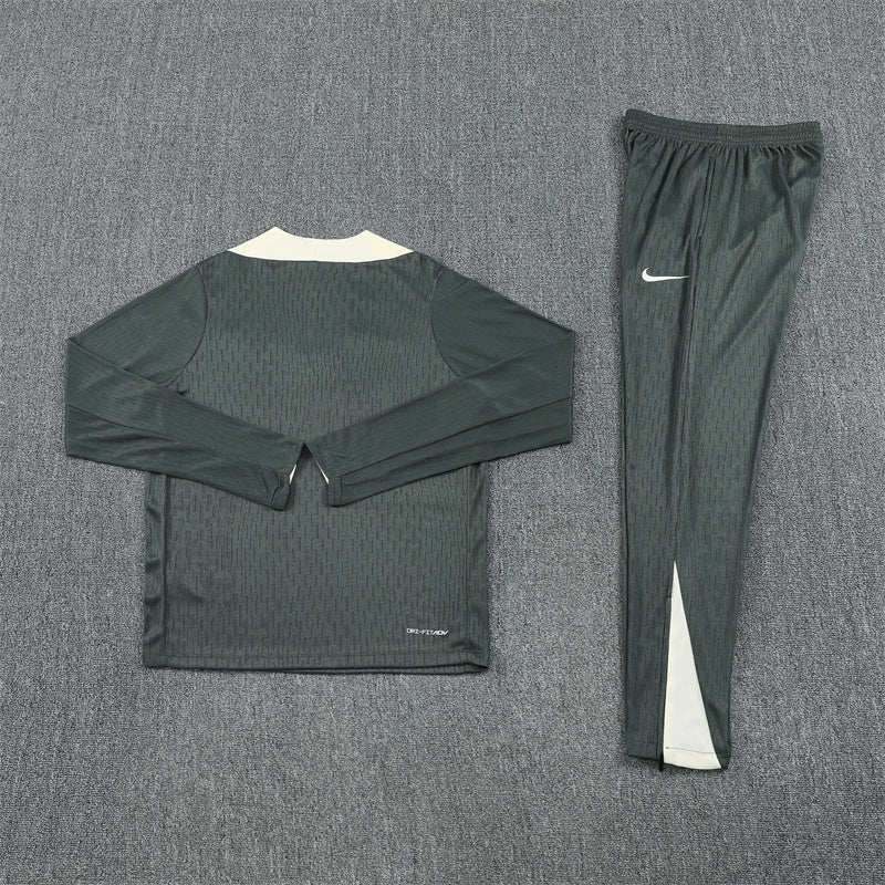 Player Version Chelsea Training Tracksuits 25/26 Football product image 9