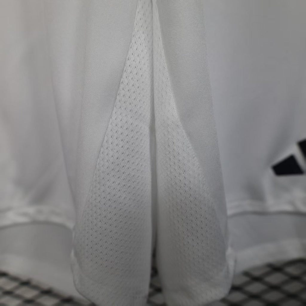 Player Version Manchester United Shorts 25/26 White product image 6
