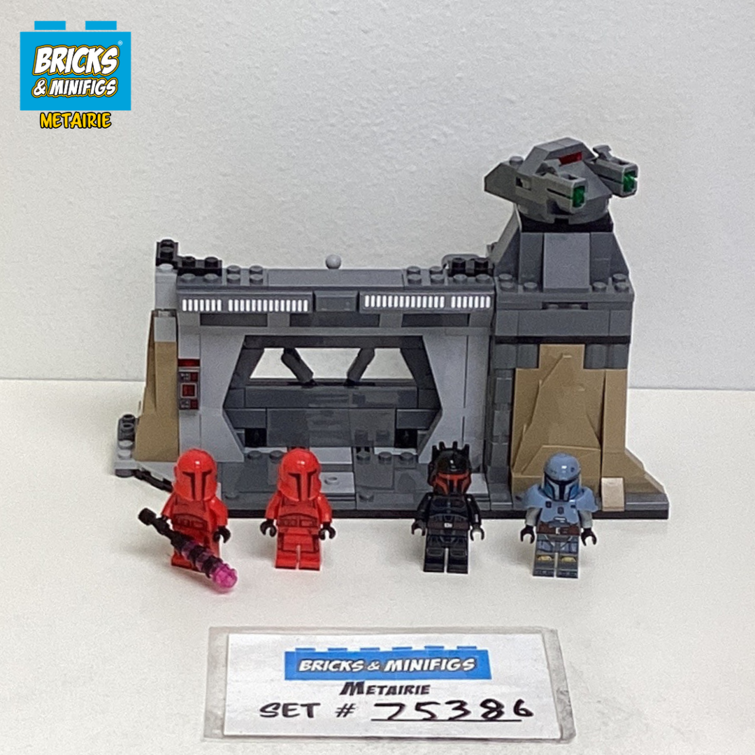 75386 Paz Vizsla and Moff Gideon Battle (U) product image 1, provided for visual reference and product detail review