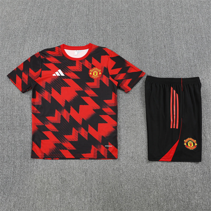 Manchester United Training Tracksuits 25/26 Football Kit product image 2