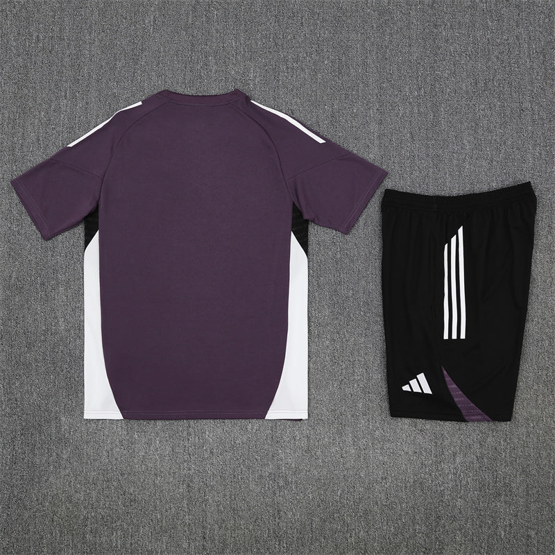Manchester United Training Tracksuits 25/26 Football Kit product image 3