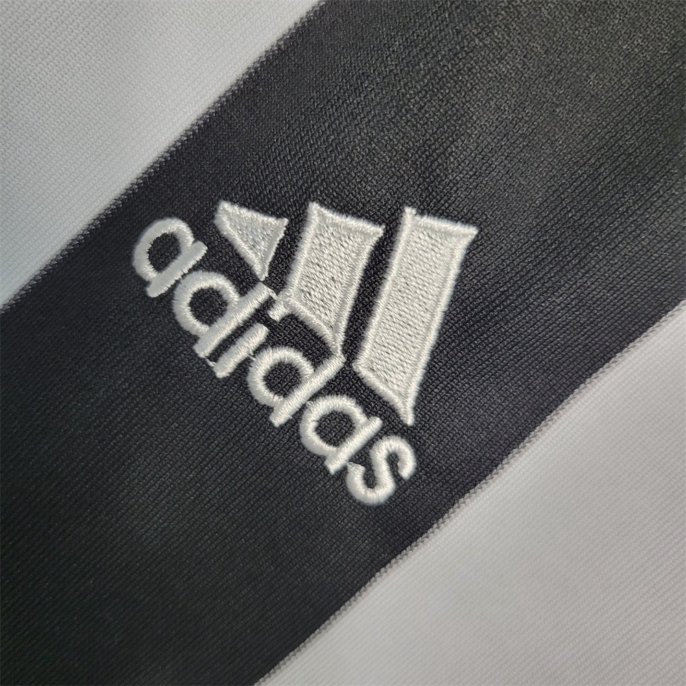 Retro Newcastle United Jersey 2005-07 Home Football Kit product image 9