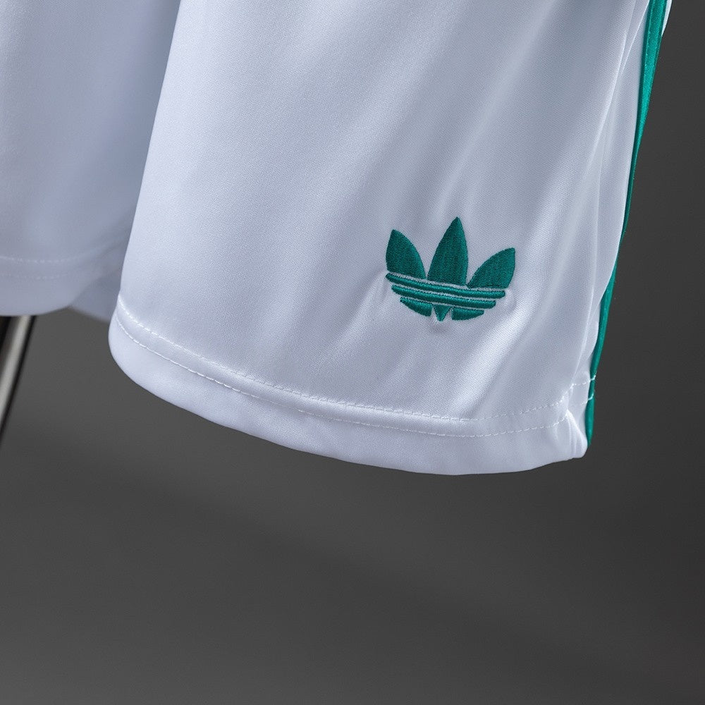 Kids Liverpool Jersey 25/26 Third Football Kit product image 3