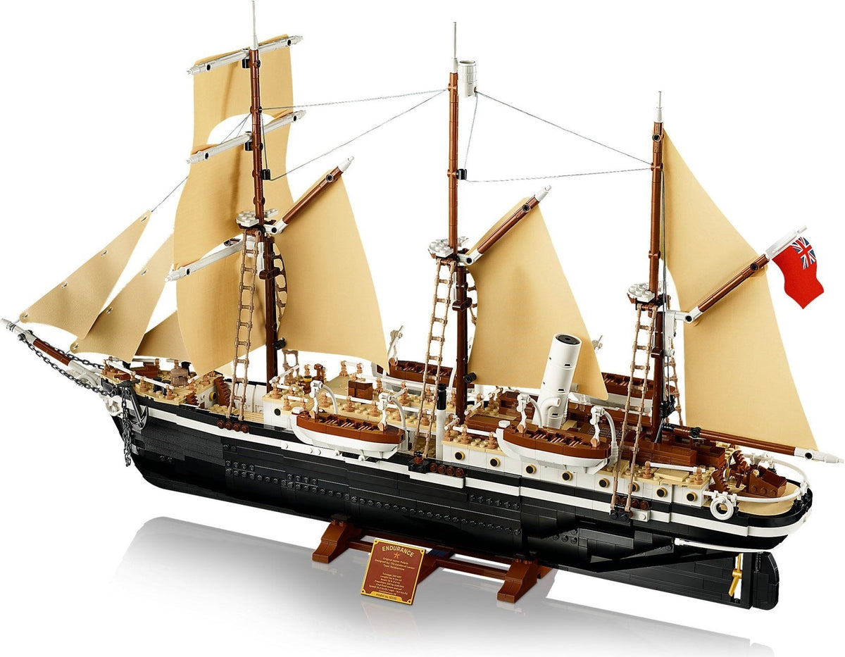 10335 LEGO The Endurance product image 3, provided for visual reference and product detail review