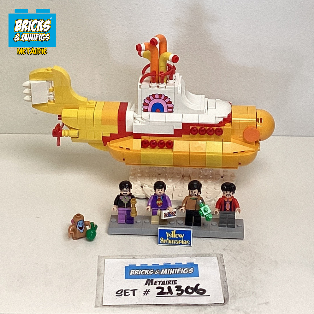 21306 The Beatles Yellow Submarine (U) product image 1, provided for visual reference and product detail review