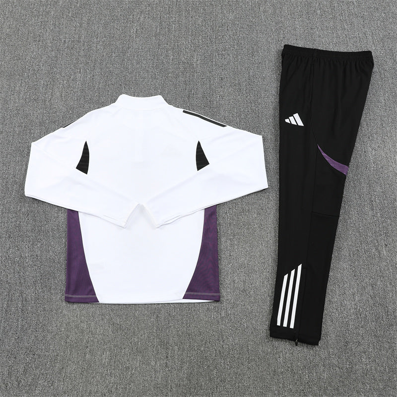 Manchester United Training Tracksuits 25/26 Football Kit product image 9