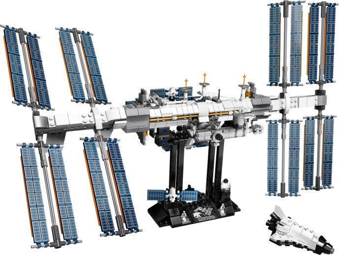 21321 International Space Station product image 2, provided for visual reference and product detail review