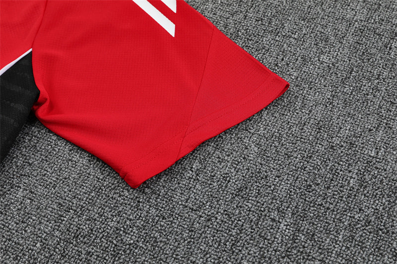 Manchester United Training Tracksuits 25/26 Football Kit product image 6