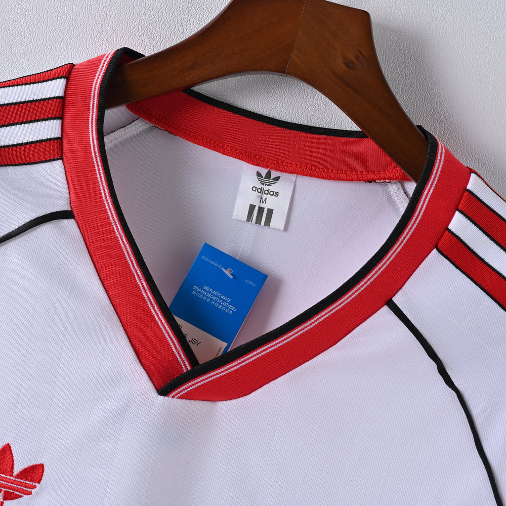 Retro Manchester United Jersey 1988-90 Away Football Kit product image 8