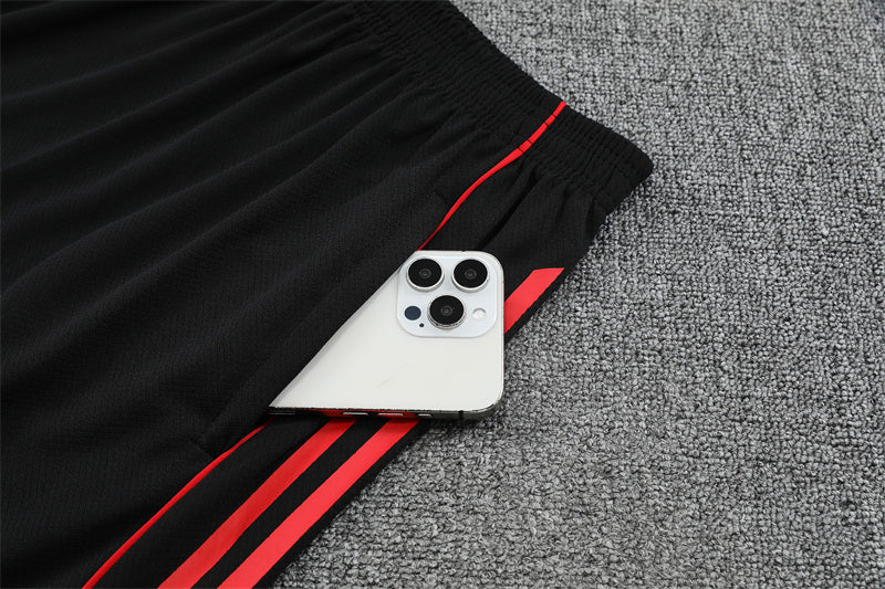 Manchester United Training Tracksuits 25/26 Football Kit product image 13