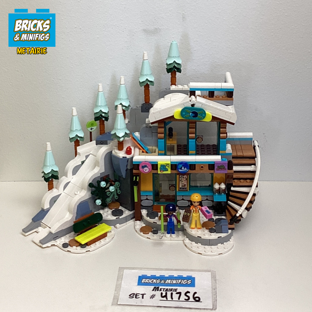 41756 Holiday Ski Slope and Cafe (U1) product image 1, provided for visual reference and product detail review