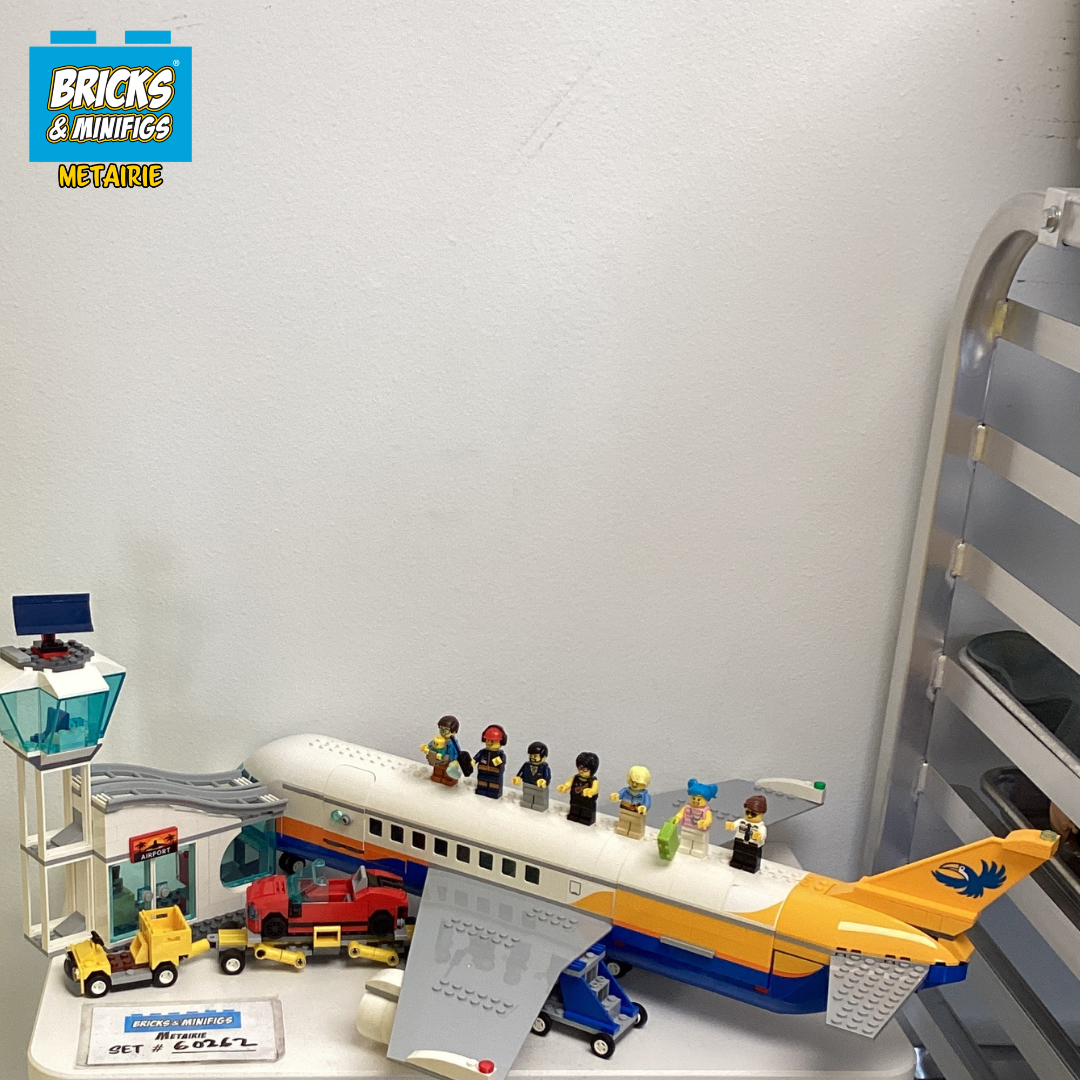60262 Passenger Airplane (U1) product image 1, provided for visual reference and product detail review