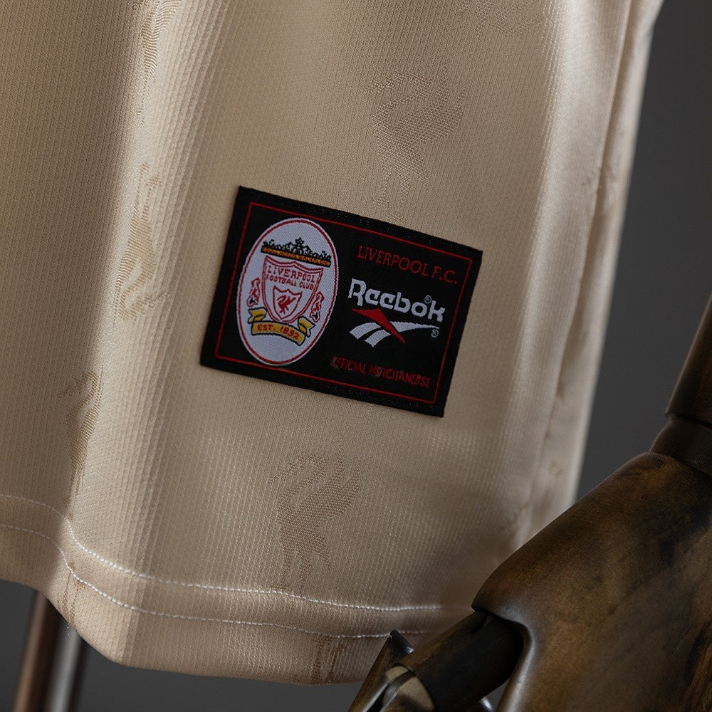 Liverpool Jersey 1996-97 Away Retro Football Kit product image 3