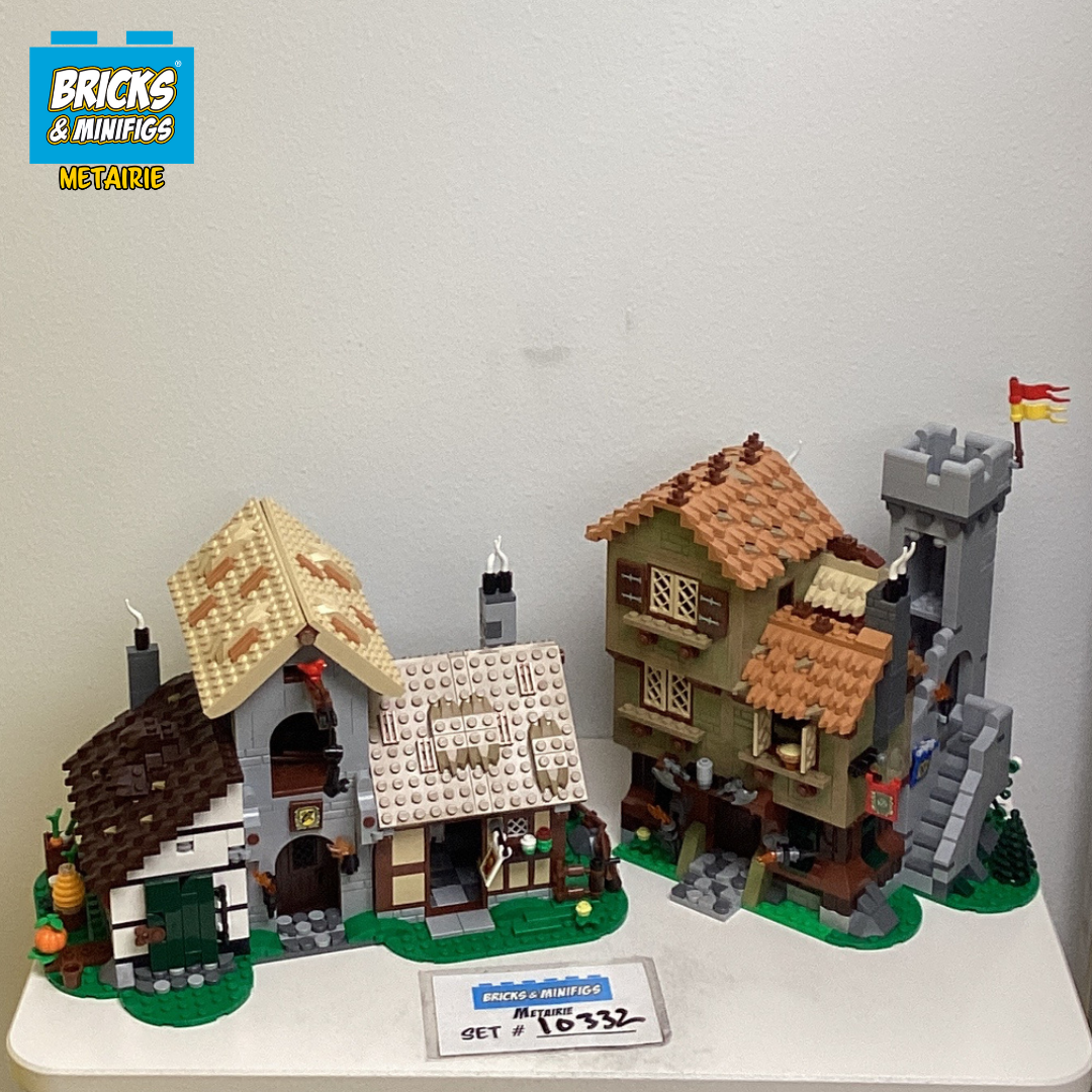 10332 Medieval Town Square (U2) product image 1, provided for visual reference and product detail review