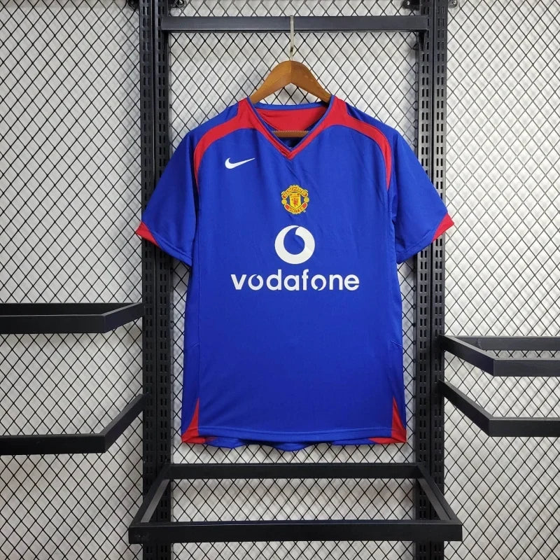 Retro Manchester United Jersey Away Kit 2005/06 Football product image 1