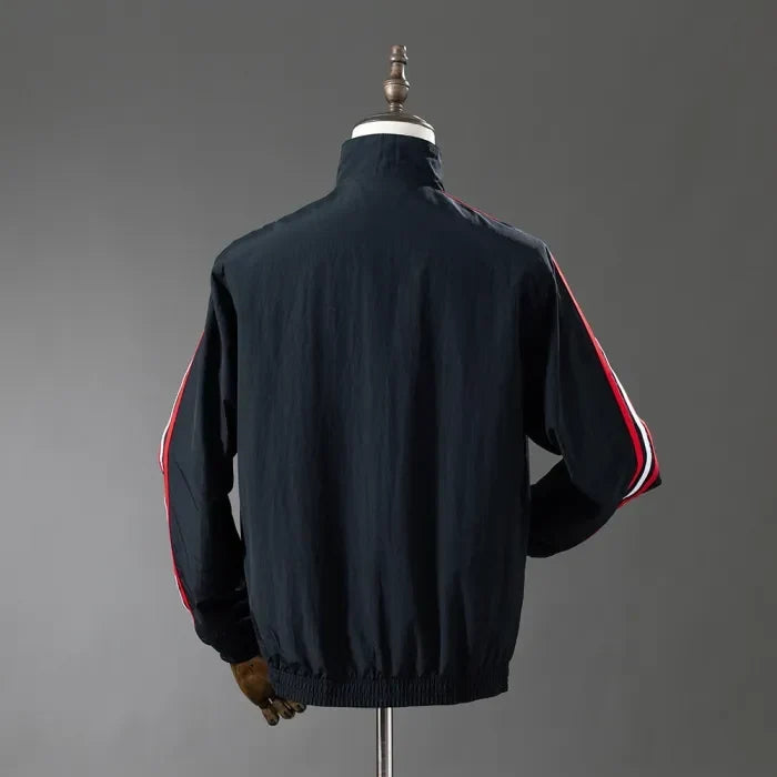 Manchester United Windbreaker 2025/26 Reversible Football product image 3