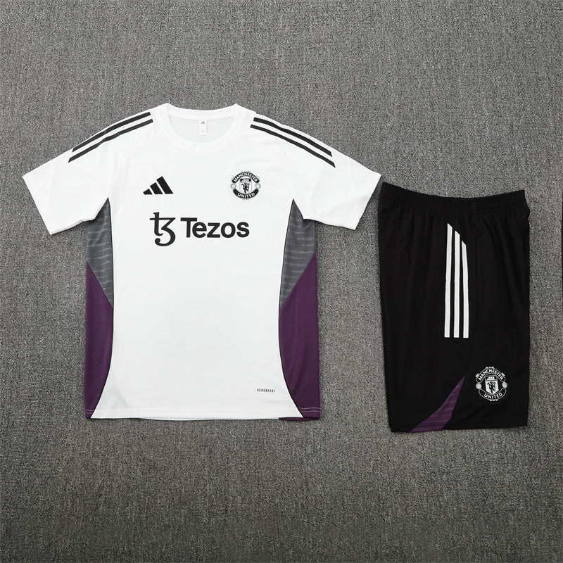 Manchester United Training Tracksuits 25/26 Football Kit product image 2
