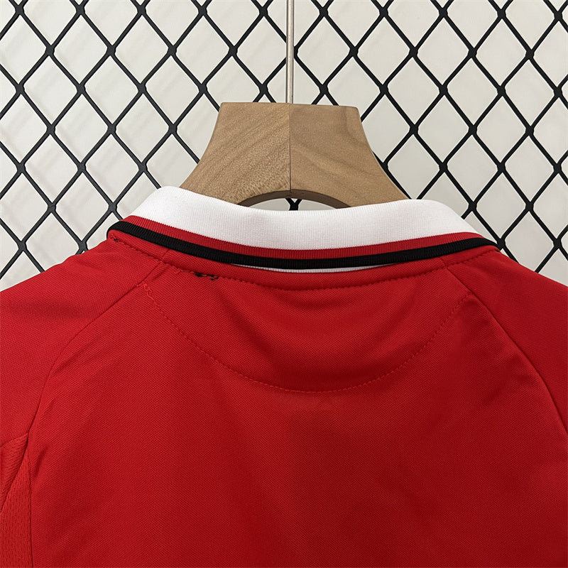 Retro Kids Manchester United Home Jersey 99/00 product image 9