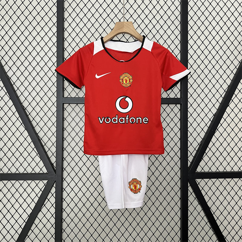 Retro Kids Manchester United Home Jersey 05/06 product image 1