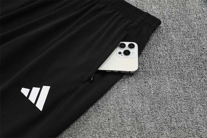 Manchester United Training Tracksuits 25/26 Football Kit product image 12