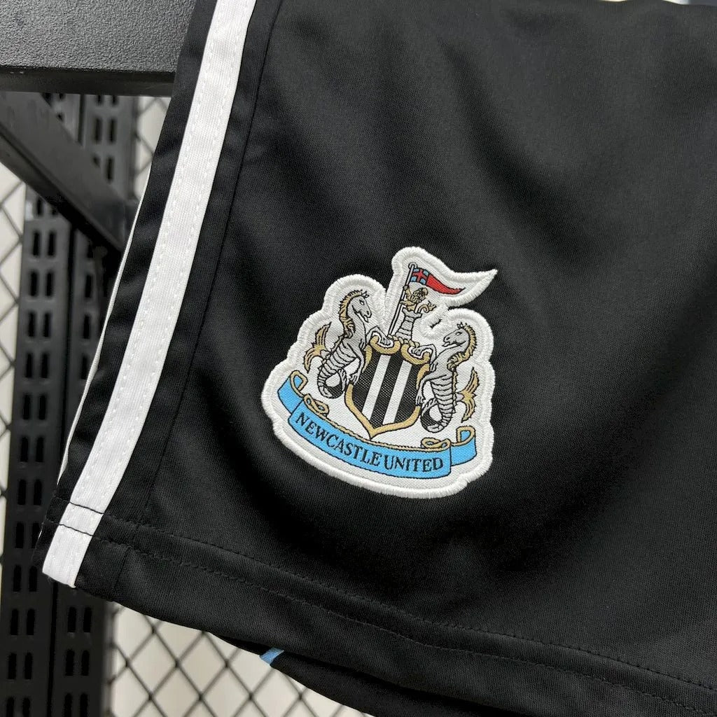Kids Newcastle United Jersey 25/26 Home Football Kit Soccer product image 5