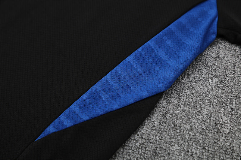 Manchester United Training Tracksuits 25/26 Football Kit product image 9