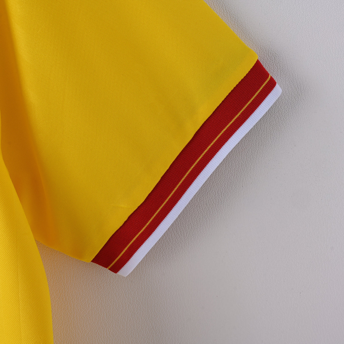 Liverpool Jersey 1985/86 Third Retro Football Kit product image 4