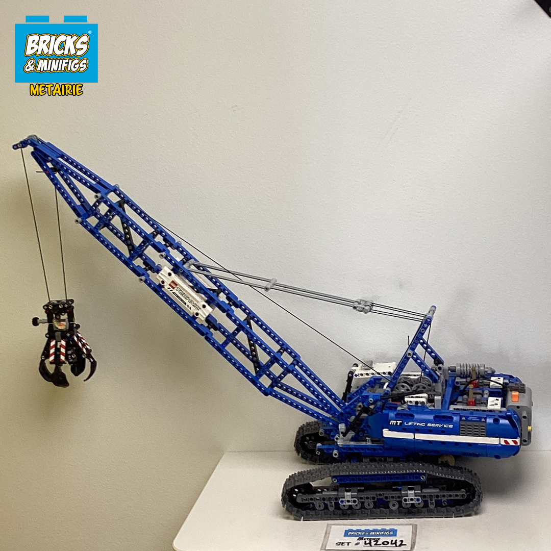 42042 Crawler Crane (U) product image 1, provided for visual reference and product detail review