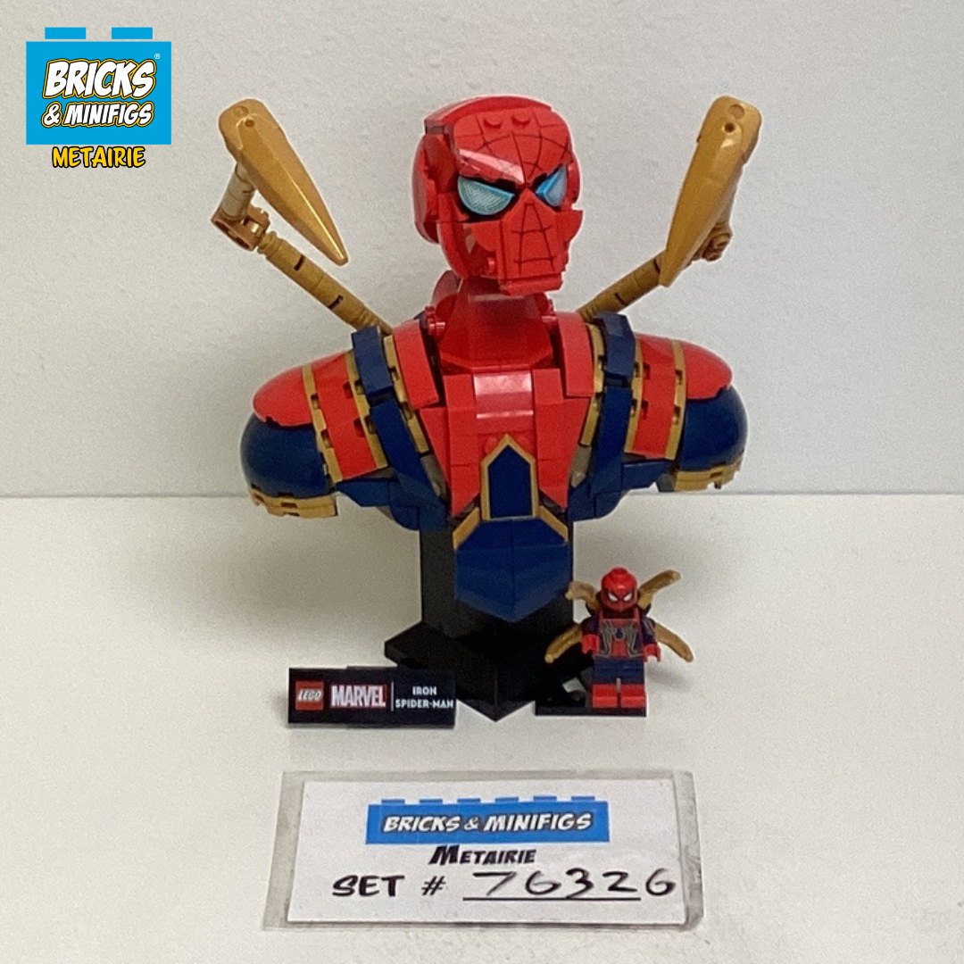 76326 Iron Spider-Man Bust (U) product image 1, provided for visual reference and product detail review