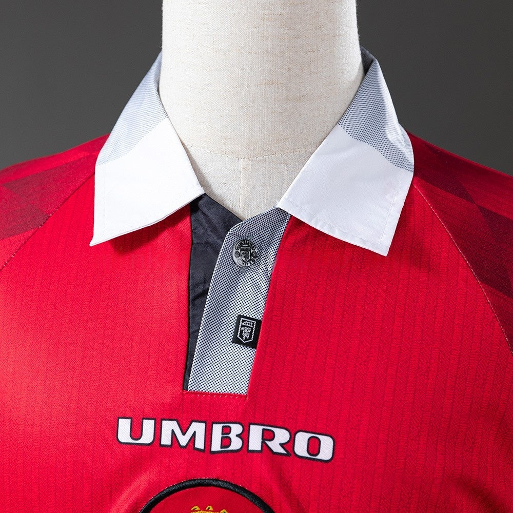 Manchester United Jersey 1996-98 Home Retro Football Kit product image 7