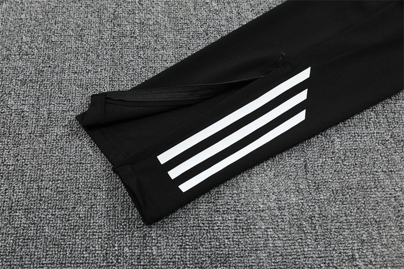 Manchester United Training Tracksuits 25/26 Football Kit product image 15