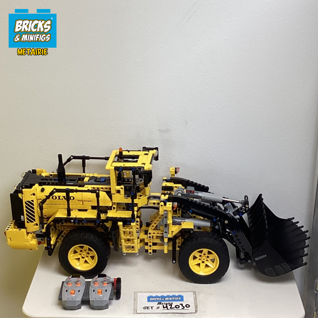 42030 Volvo L350F Wheel Loader (U) product image 1, provided for visual reference and product detail review