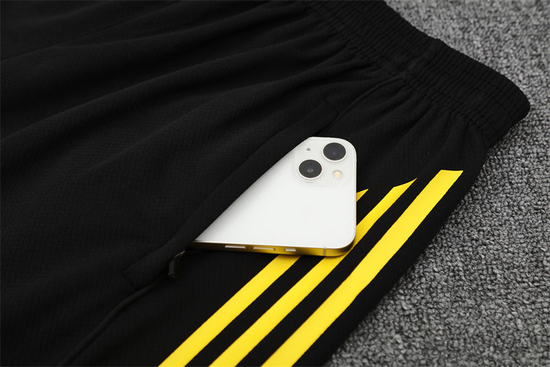 Manchester United Training Tracksuits 25/26 Football Kit product image 15