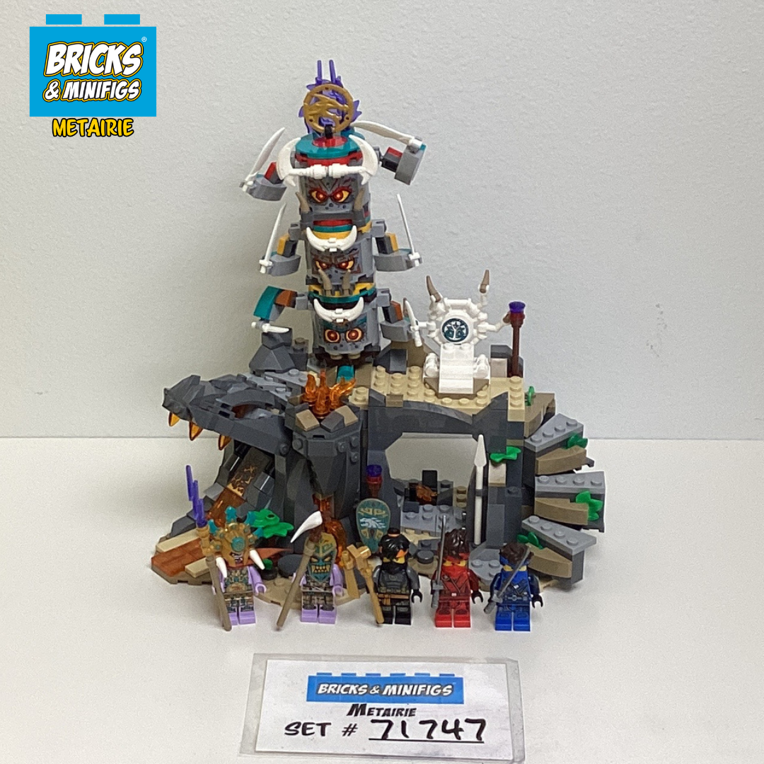 71747 The Keepers' Village (U) product image 1, provided for visual reference and product detail review