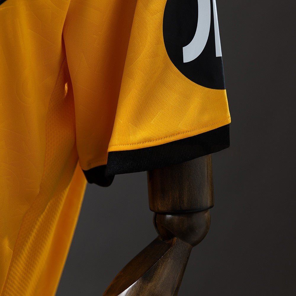 Wolves Jersey 2025 Home Football Kit product image 3
