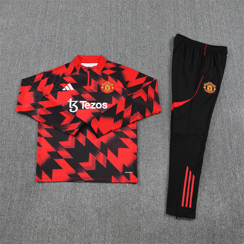Manchester United Training Tracksuits 25/26 Football Kit product image 2