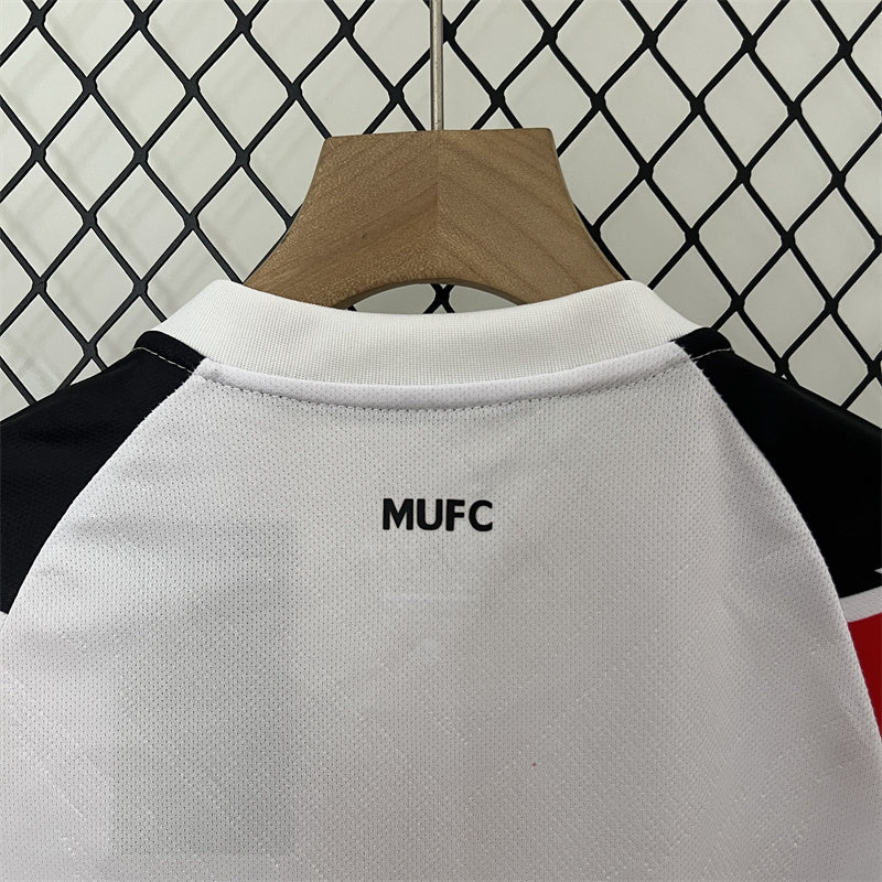 Retro Kids Manchester United Away Jersey 10/11 product image 11