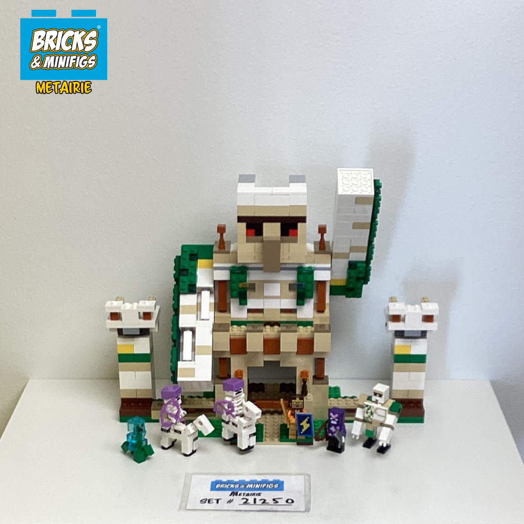 21250 The Iron Golem Fortress (U) product image 1, provided for visual reference and product detail review