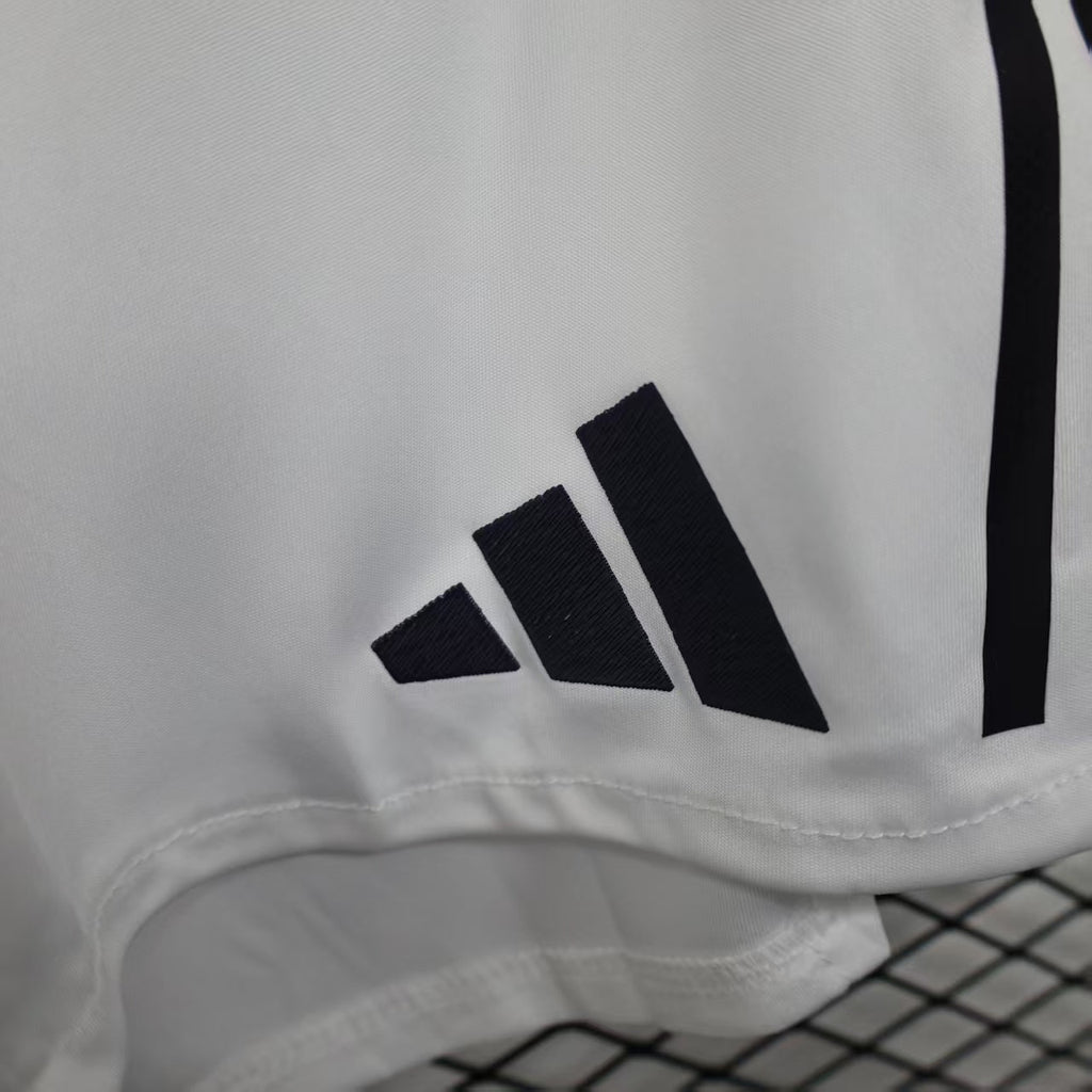 Player Version Manchester United Shorts 25/26 White product image 3