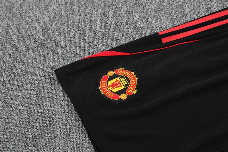 Manchester United Training Tracksuits 25/26 Football Kit product image 11