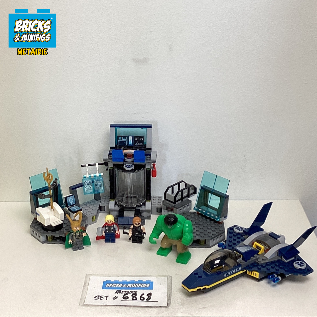 6868 Hulk's Helicarrier Breakout (U) product image 1, provided for visual reference and product detail review