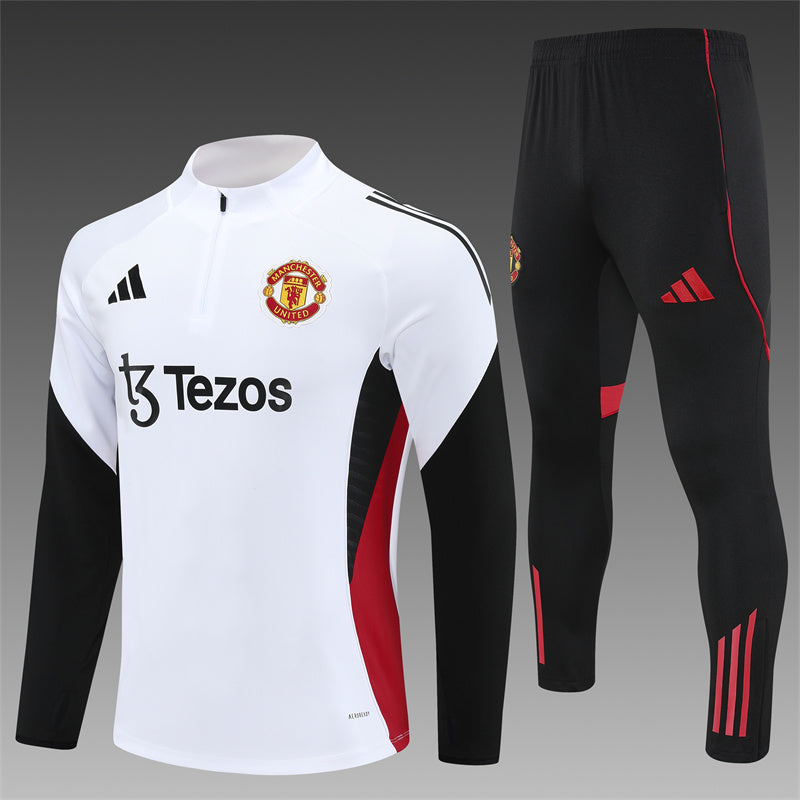 Manchester United Training Tracksuits 25/26 Football Kit product image 1