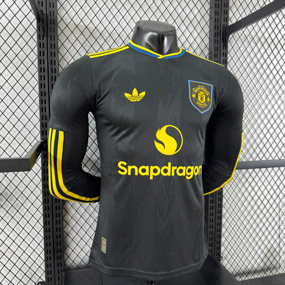 Player Version Manchester United Jersey 25/26 Third Long product image 7