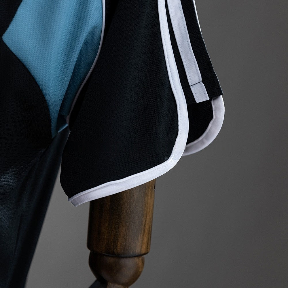 Newcastle United Jersey 2000-01 Away Retro Kit product image 3