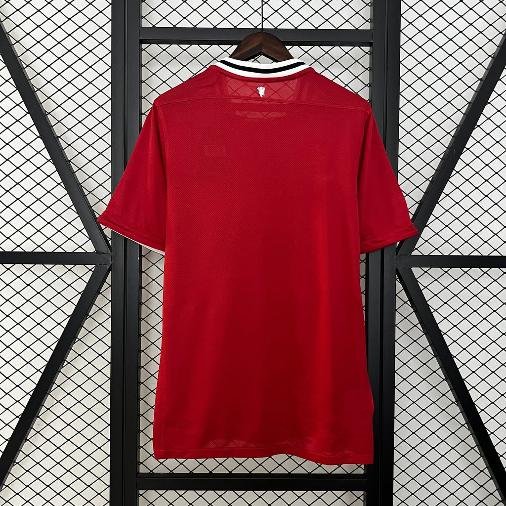 Retro Manchester United Jersey 2011-12 Home Football Kit product image 3