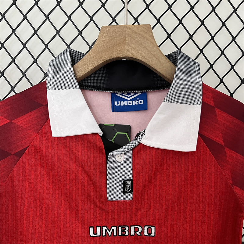 Retro Kids Manchester United Home Jersey 96/97 product image 2