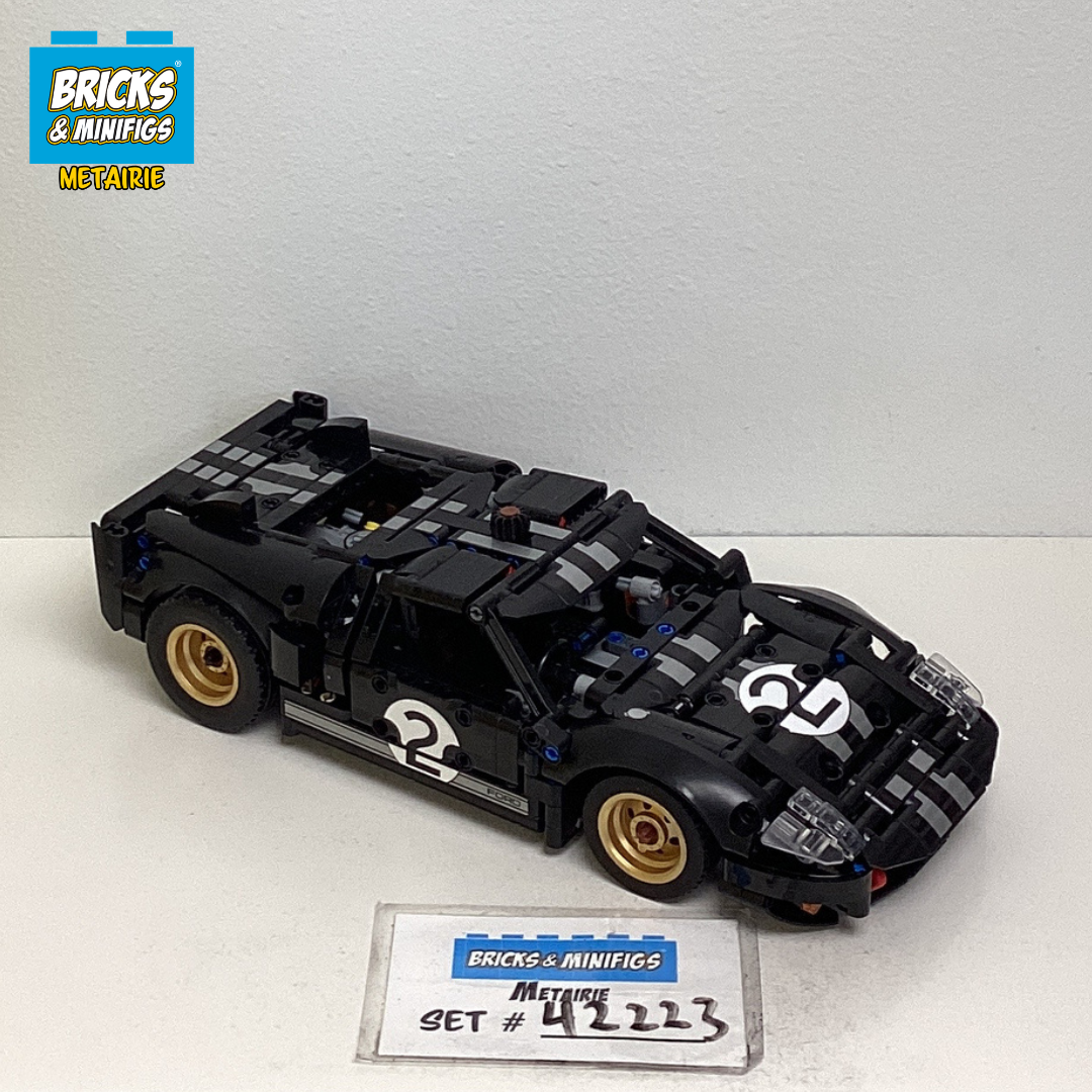 42223 1966 Ford GT40 MKII (U) product image 1, provided for visual reference and product detail review