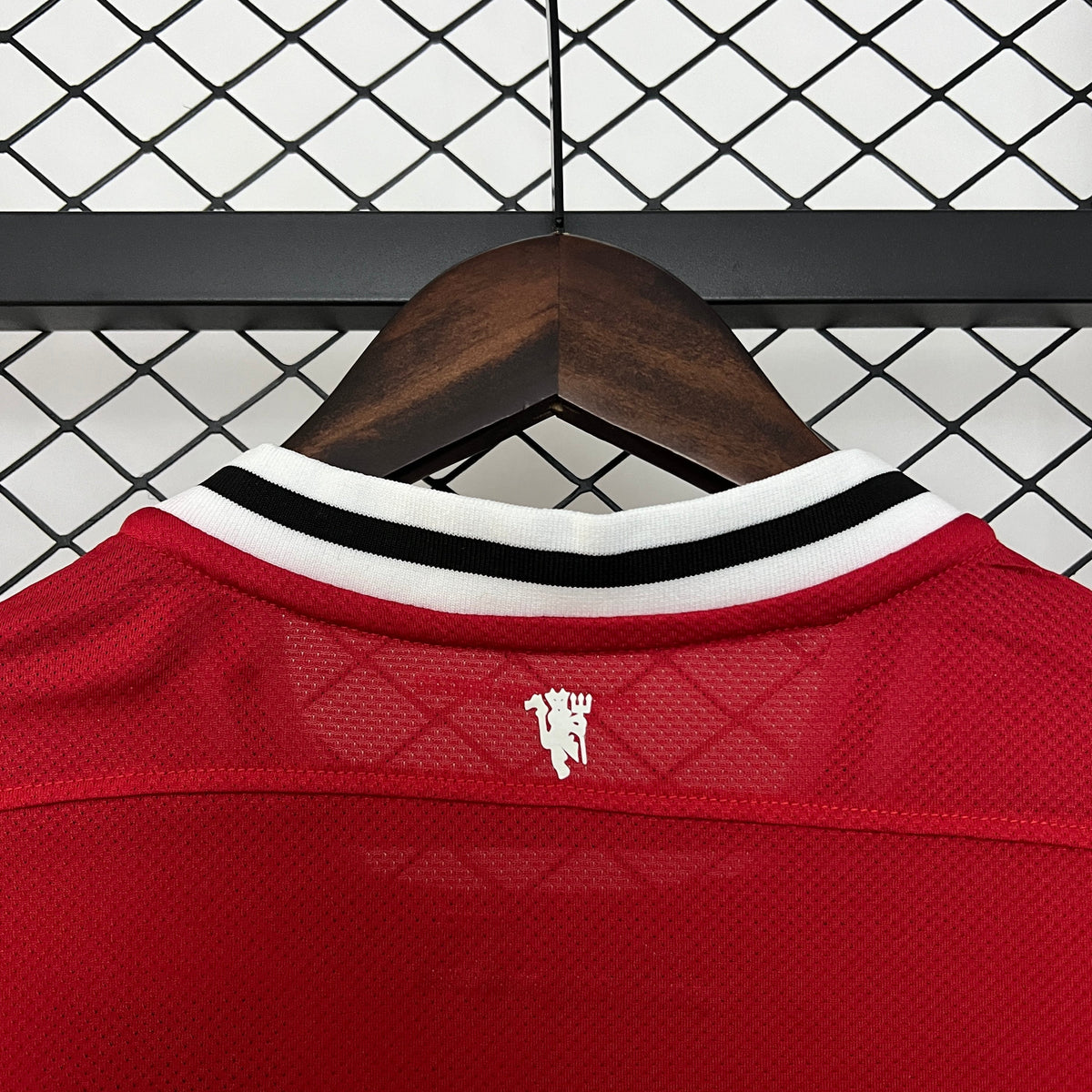 Retro Manchester United Jersey 2011-12 Home Football Kit product image 6