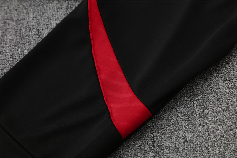 Manchester United Training Tracksuits 25/26 Football Kit product image 19